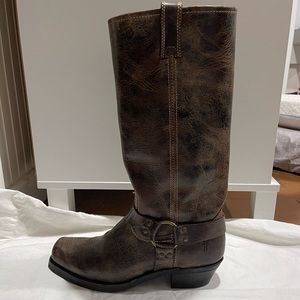 Frye women’s cowboy boots. Women’s size 11.